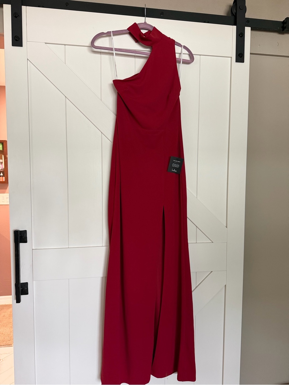 Elegant One-Shoulder Red Evening Gown